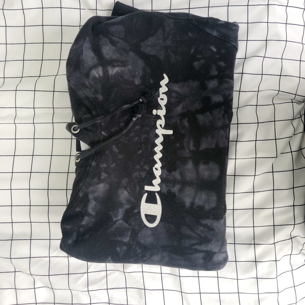 Black tyedye champion hoodie ˎˊ˗